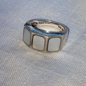 Vintage Sterling Silver with Mother of Pearl Inlay Ring
